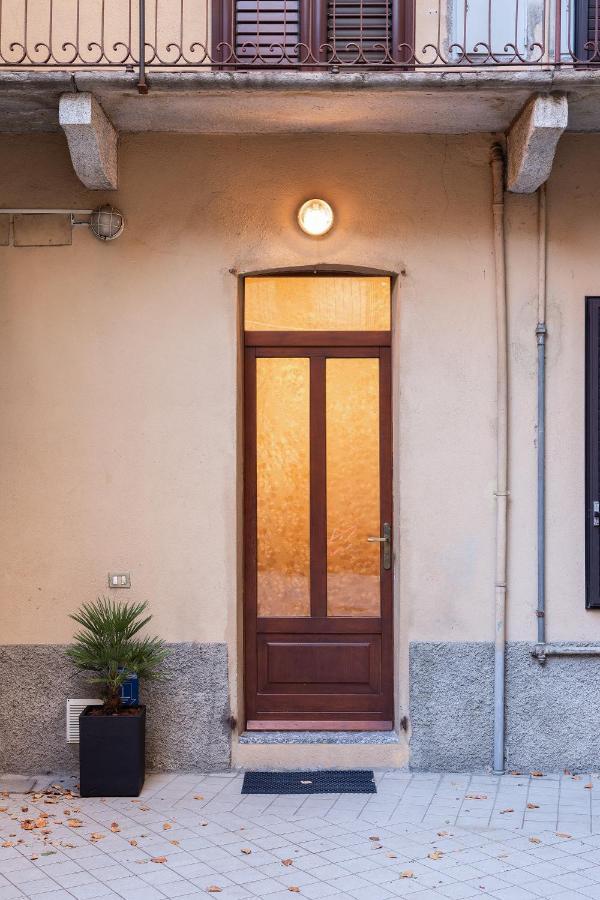 Como Centro Proprio Dietro L'Angolo Exterior photo